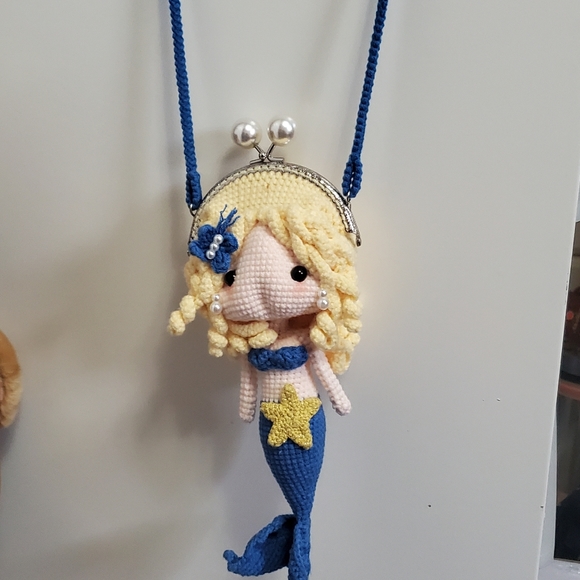 Crochet Mermaid crossbody pouch bag - Picture 3 of 5